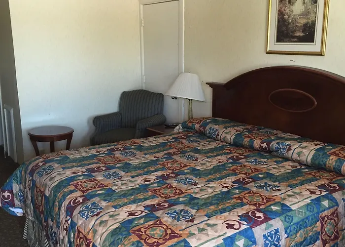 Park Hill Inn And Suites