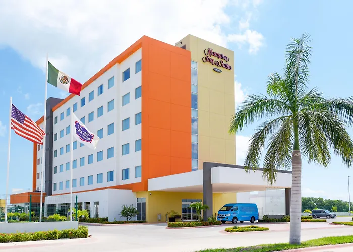 Hampton Inn & Suites By Hilton Paraiso
