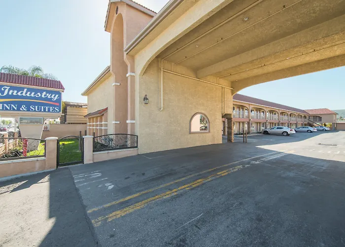 Industry Inn & Suites