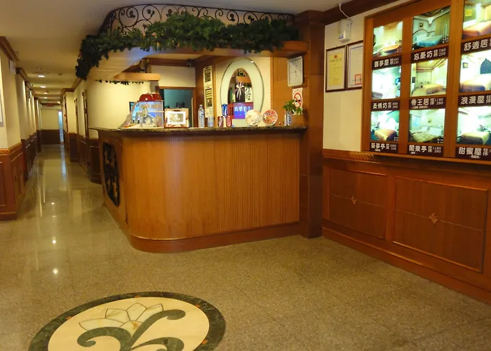 Hua Yue Hotel