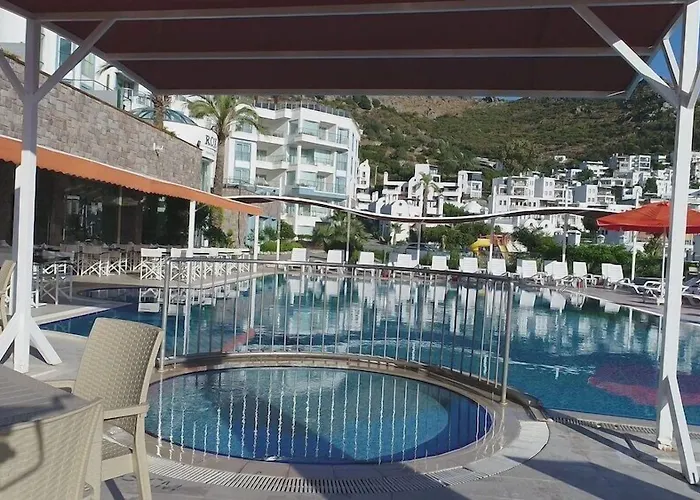 Hawthorn-Karaca Resort Hotel