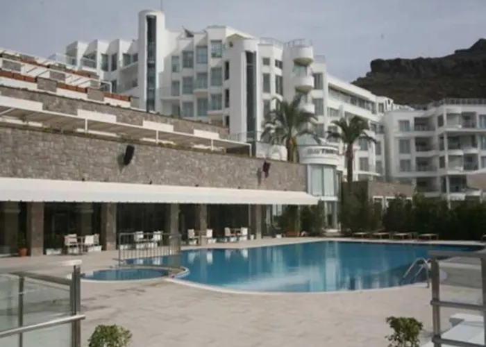 Hawthorn-Karaca Resort Hotel