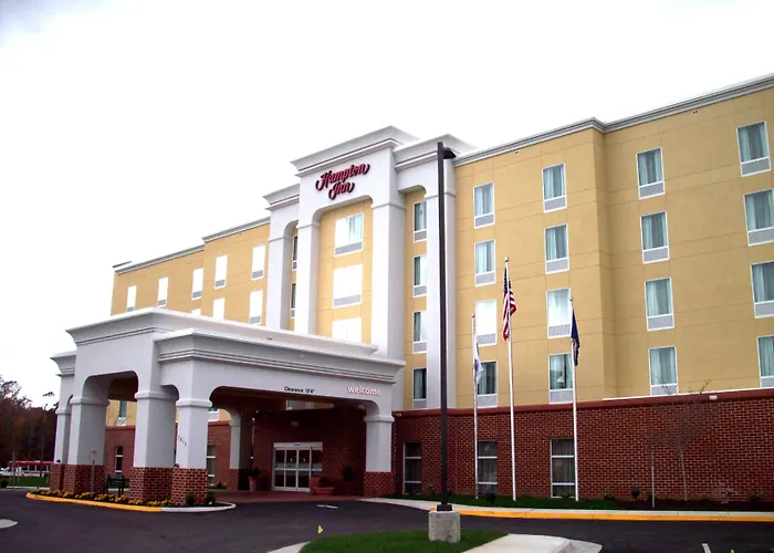 Hampton Inn- Suffolk