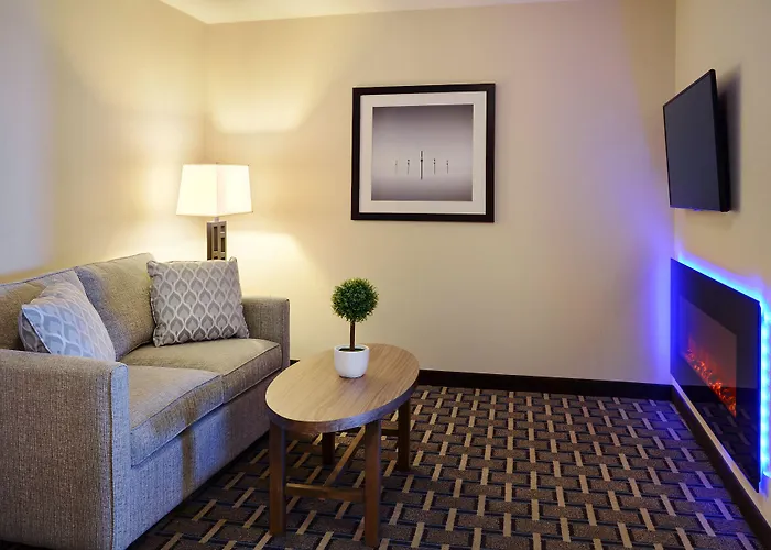 Pomeroy Inn And Suites Vermilion
