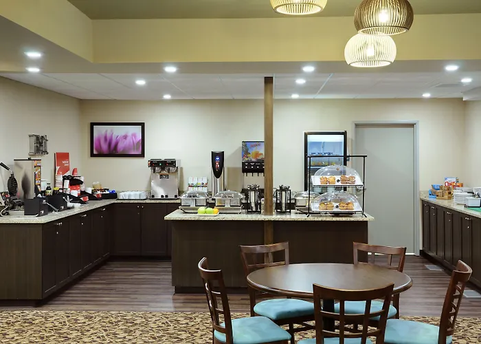 Pomeroy Inn And Suites Vermilion