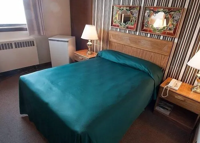 Curtis Gordon Motor Hotel