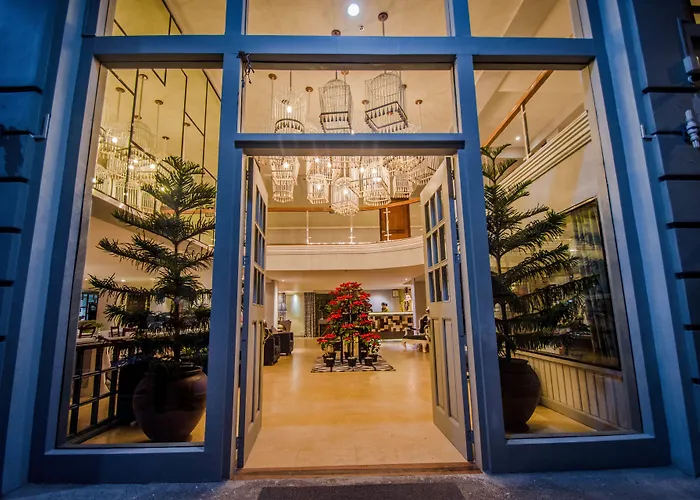 Almont City Hotel