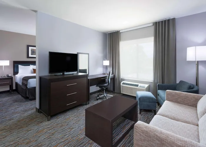 Wingate By Wyndham Sidney