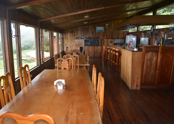 Vistaverde Lodge