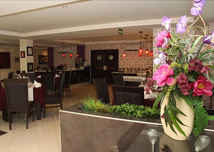 Hotel Two Select