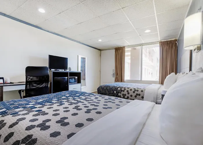 Edyn Hotel By Townhouse Wytheville Us 52