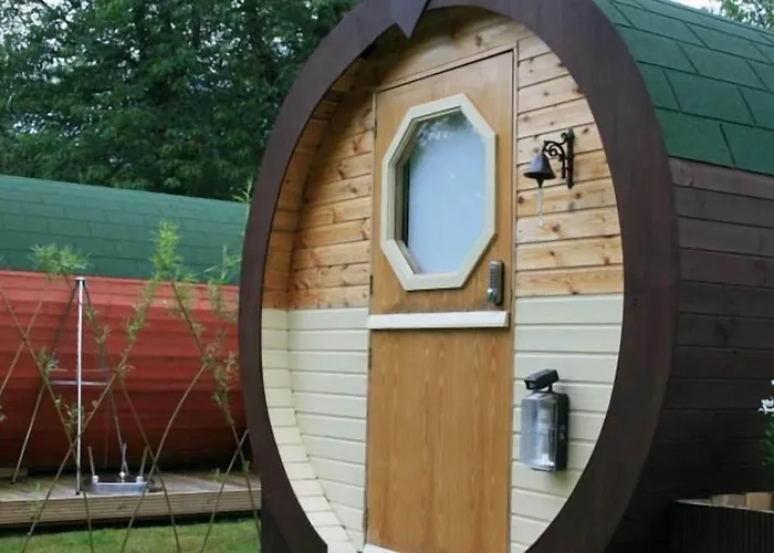Bcc Lochness Hostel Pods