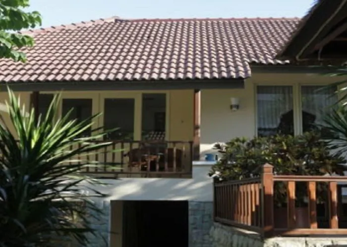 Resor Tuban Tropis