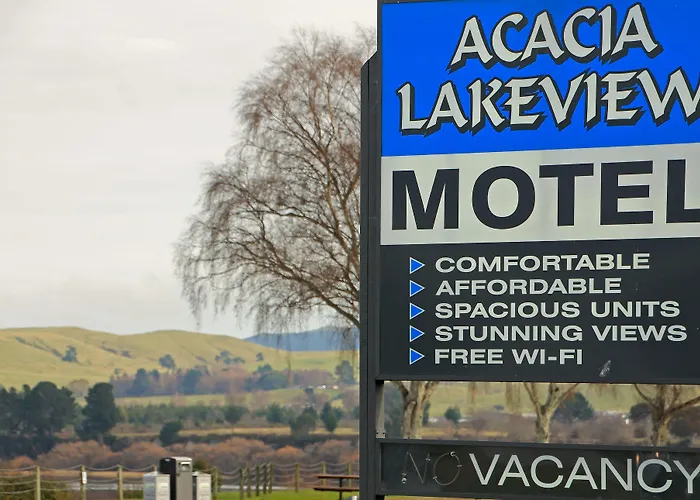 Acacia Lake View Motel