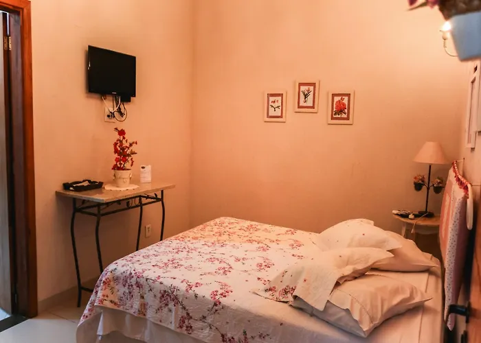 Hotel Pousada Chalé das Flores