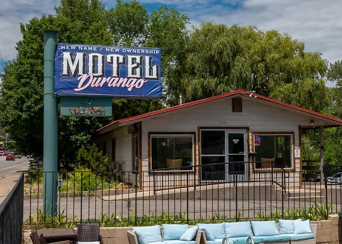 The Junction Hotel And Hostel