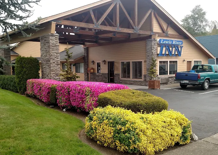 Lewis River Inn
