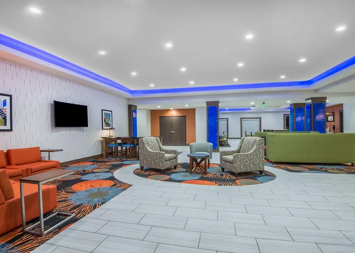 Holiday Inn Express & Suites Stillwater - University Area By Ihg