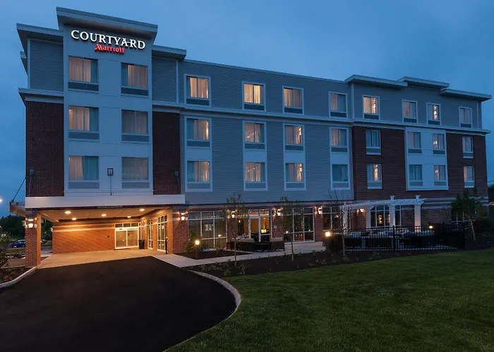 Courtyard By Marriott Boston Littleton
