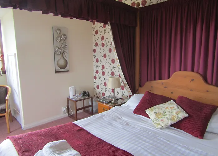 Hunters Lodge Hotel