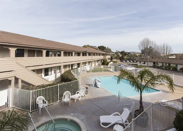 Days Inn By Wyndham Arroyo Grande Pismo Beach