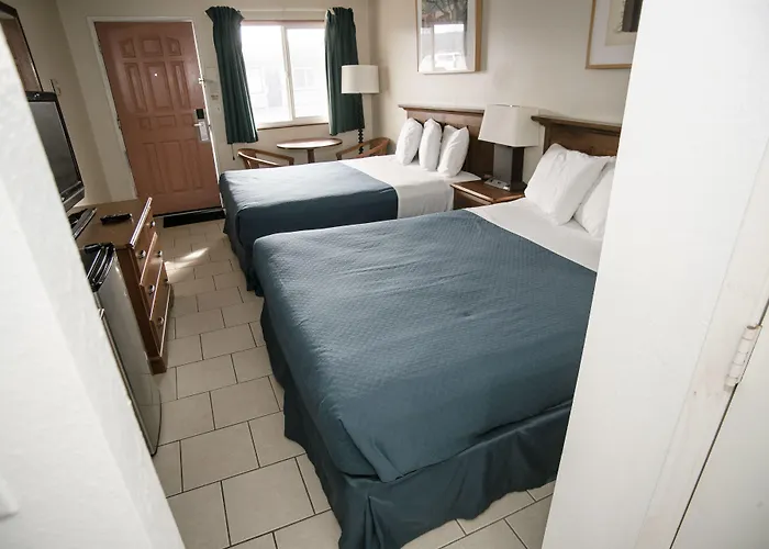 Pacific Inn