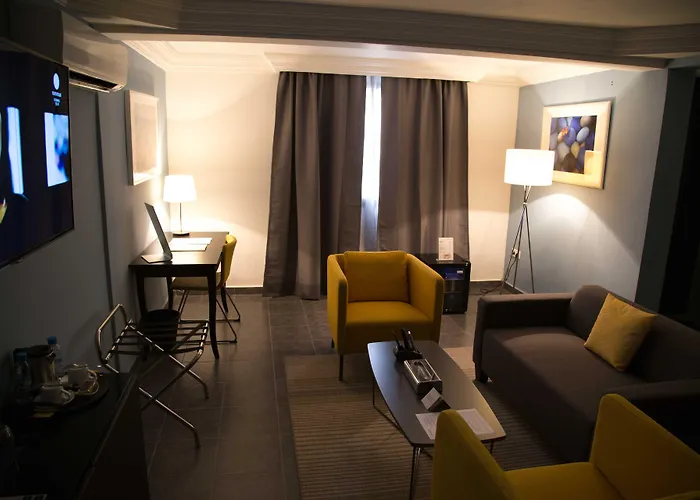 Hotel Semiramis City Center