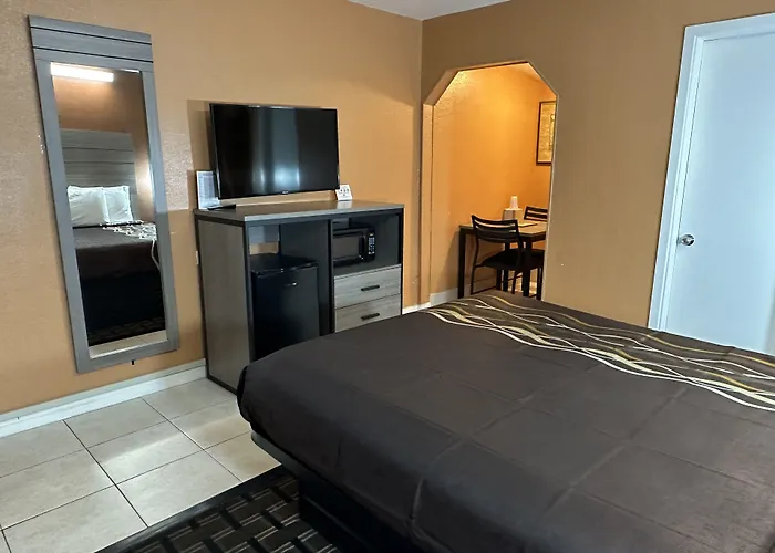 New Corral Motel