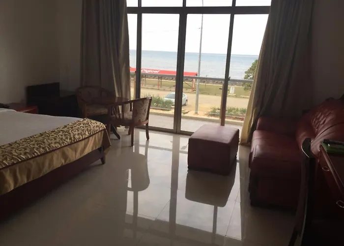Emerald Hotel & Restaurant
