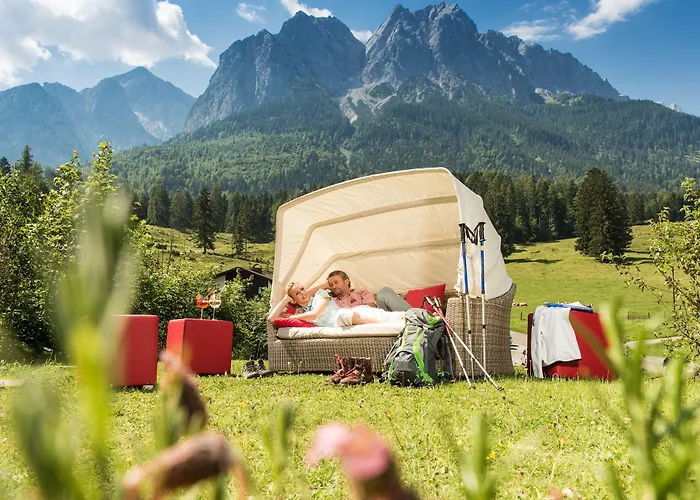 Bayern Resort Hotel - Adults Only - Mit Zugspitzblick - Eibsee-Naehe - Wellnessbereich - Naturpool Im Sommer