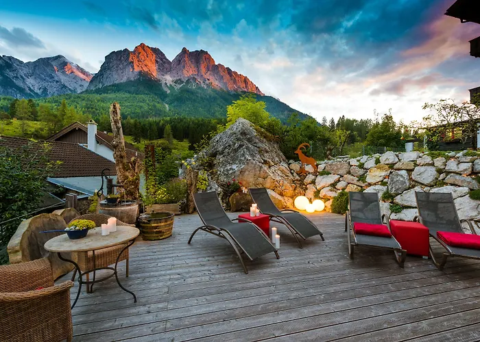 Bayern Resort Hotel - Adults Only - Mit Zugspitzblick - Eibsee-Naehe - Wellnessbereich - Naturpool Im Sommer