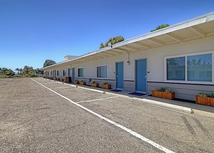 White Caps Motel