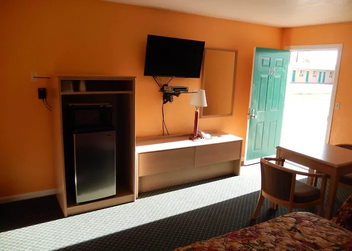Townsman Motel