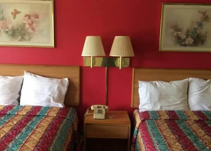 Western Motel - Camilla