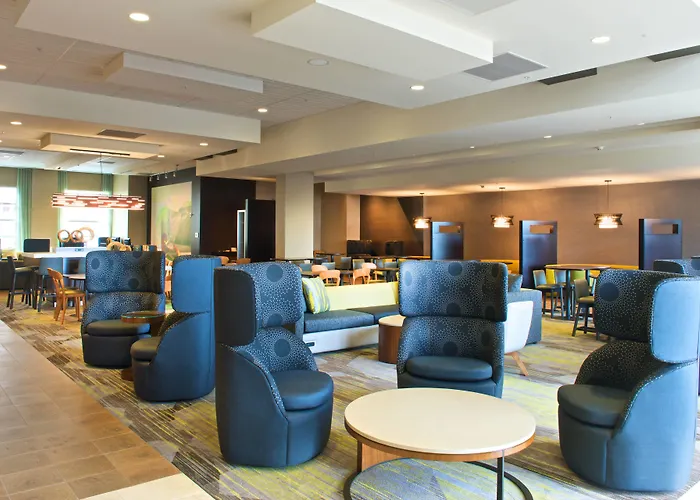 Courtyard By Marriott Seattle Everett Downtown