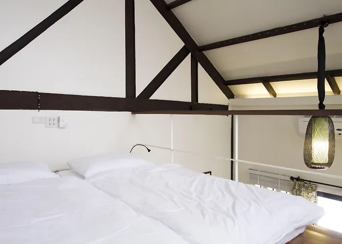 Baan Luang Rajamaitri Historic Inn