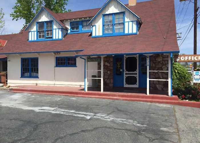 Townhouse Motel