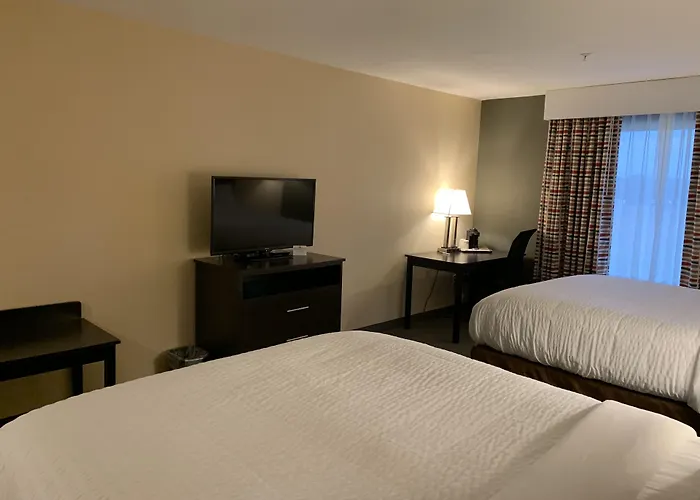 Days Inn & Suites By Wyndham Florence/Jackson Area