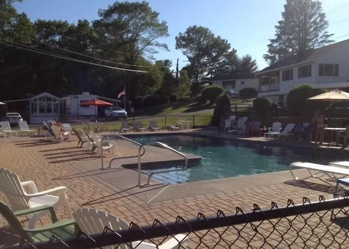Drake'S Island Resort & Cottages