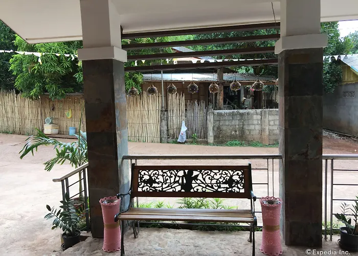 Coron Visitors Hotel