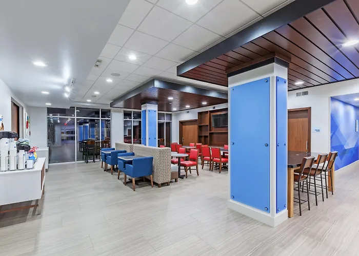 Holiday Inn Express & Suites - Coffeyville By Ihg