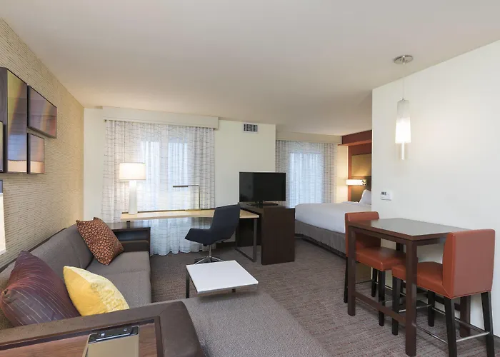 Residence Inn By Marriott Milwaukee West