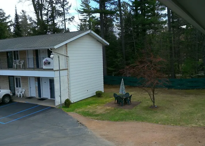 Brentwood Motor Inn