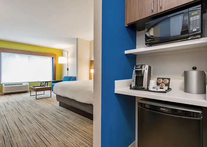 Holiday Inn Express & Suites - Carrollton West By Ihg