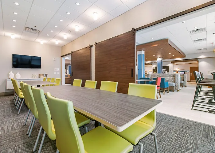 Holiday Inn Express & Suites - Carrollton West By Ihg