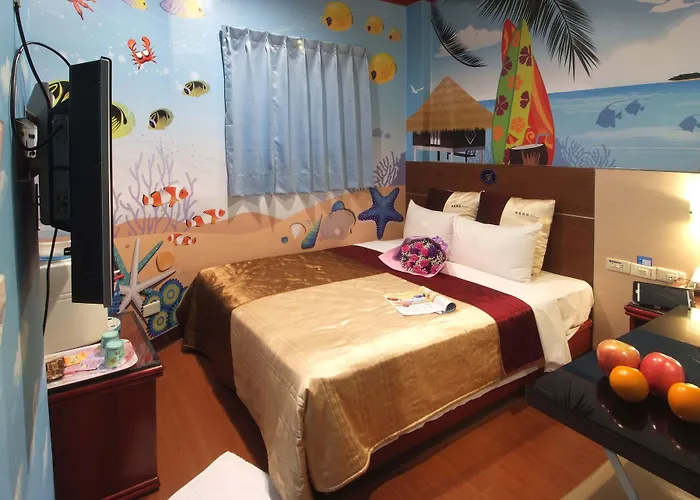 Golden Swallow Hotel