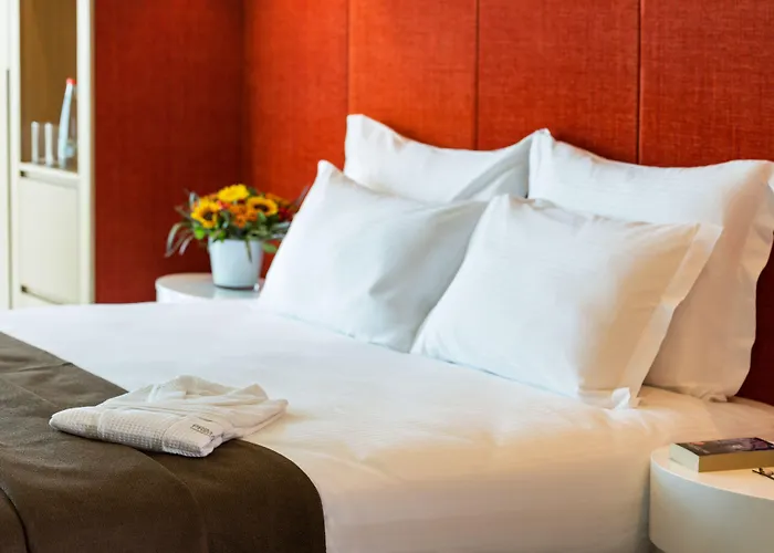 Prima Link Hotel