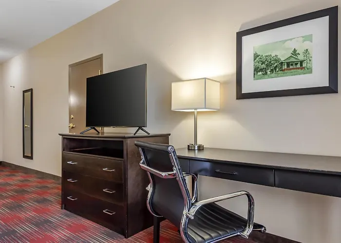 Best Western Plus Red Deer Inn & Suite