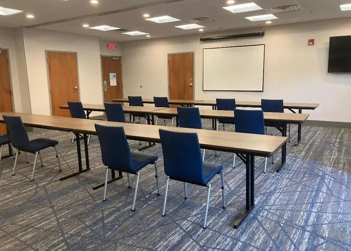Holiday Inn Express And Suites Winchester By Ihg