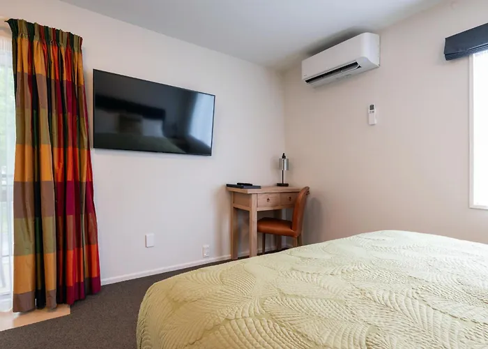 Tussock Peak Lodge